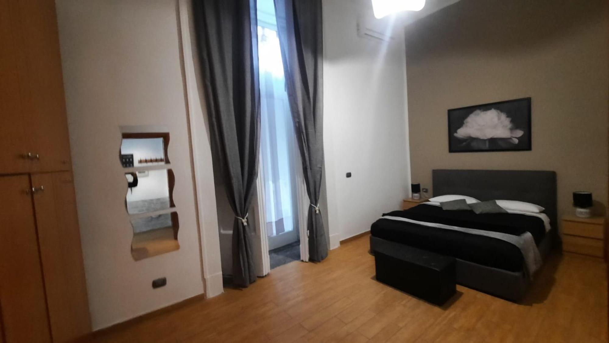 White Home Quartieri Spagnoli Napoli Dış mekan fotoğraf